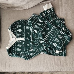 Girls Lauen Conrad Christmas pajamas